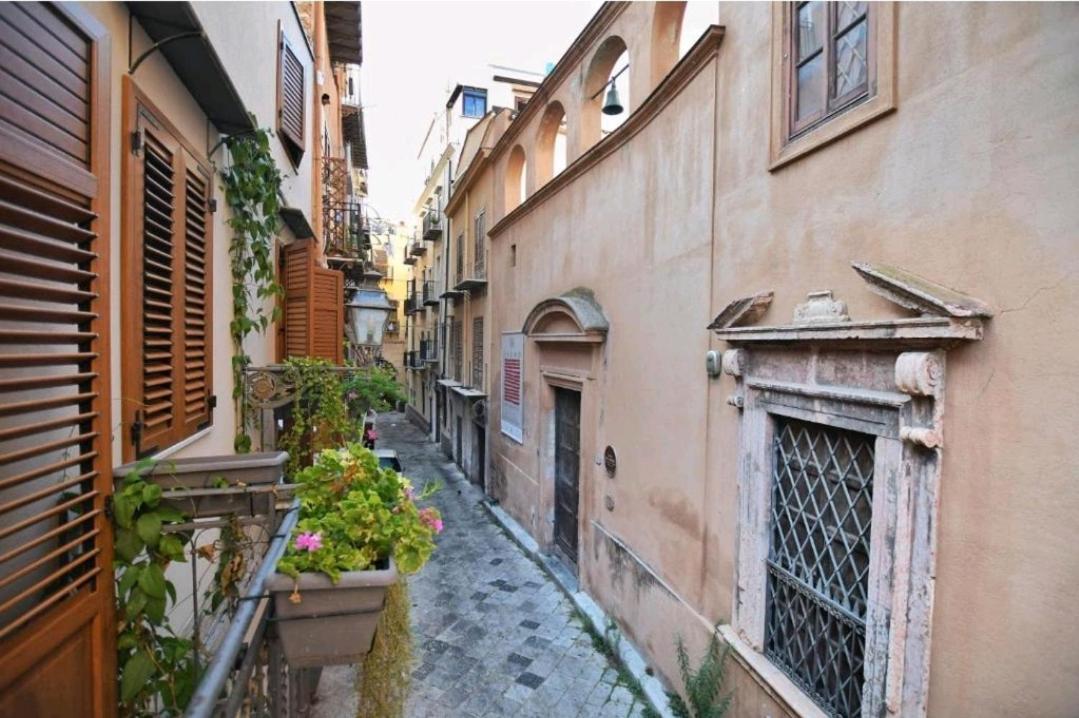 San Francesco Rooms And Apartment With Terrace In Palermo Locazione Turistica — Photos 2